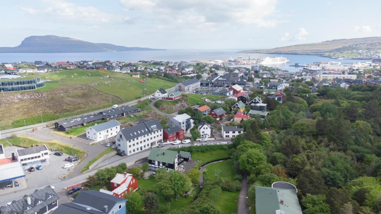 Stadium / Central / Park / Art Gallery Torshavn Ngoại thất bức ảnh