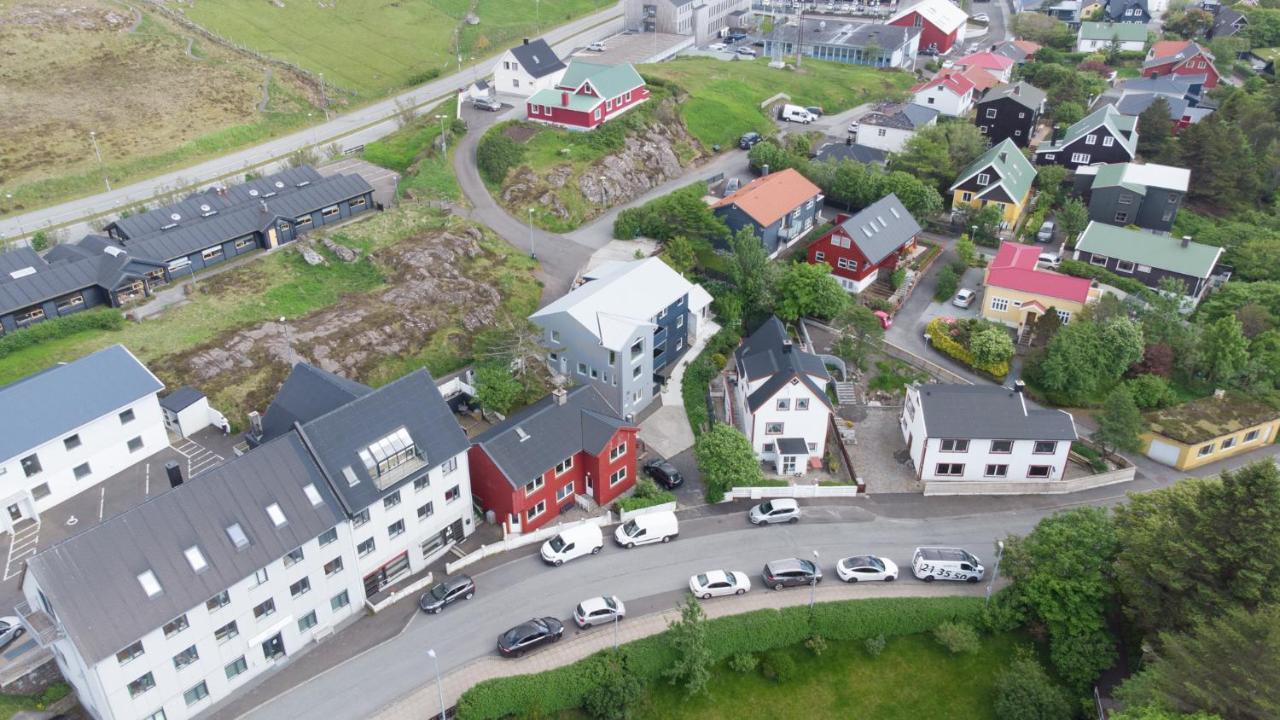 Stadium / Central / Park / Art Gallery Torshavn Ngoại thất bức ảnh
